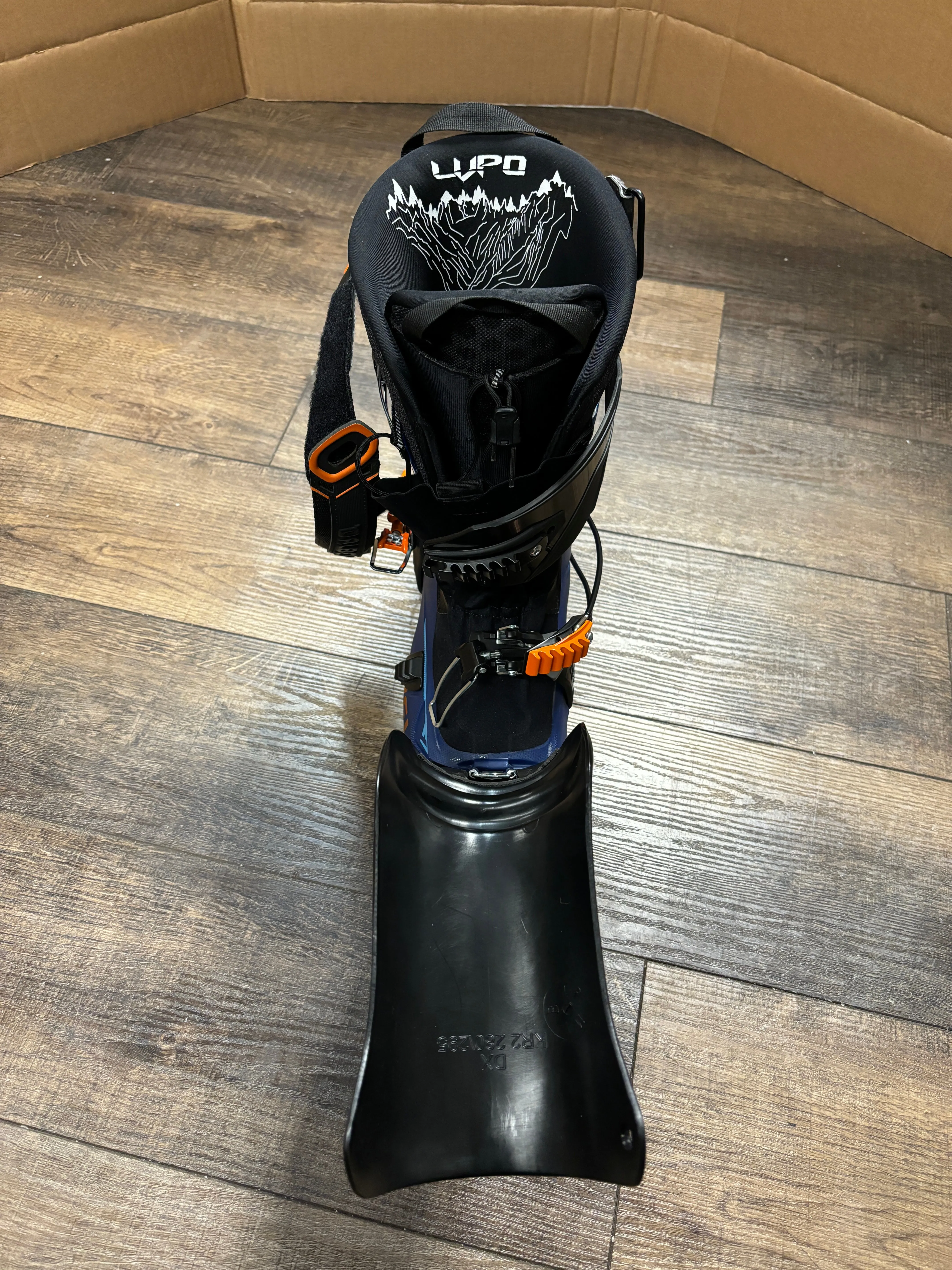 Dalbello Lupo AX 120 AT tech ski boots mondo 29 29.5 men 11 11.5 Grip Walk
