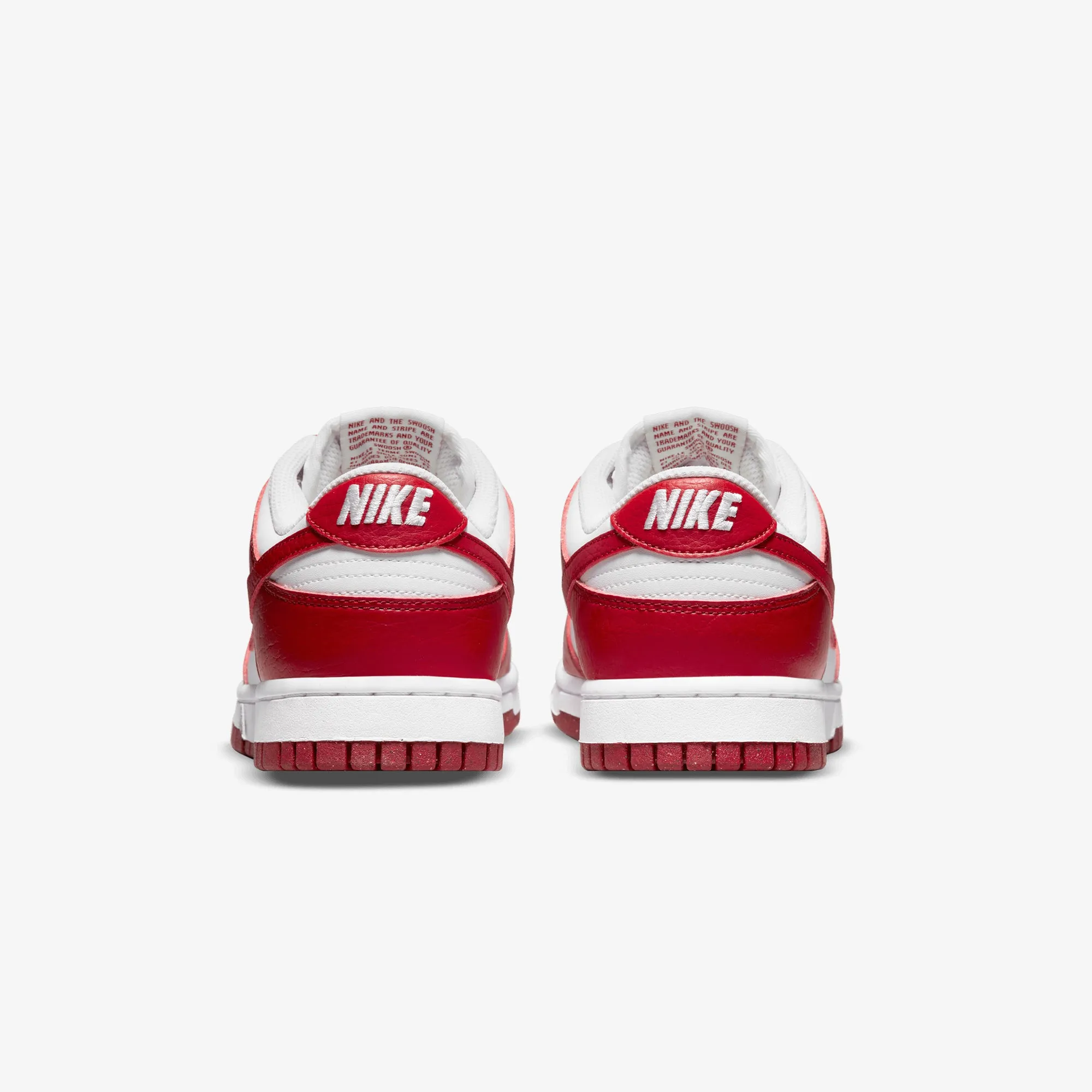 Nike | DUNK LOW NEXT NATURE  { WHITE/GYM RED